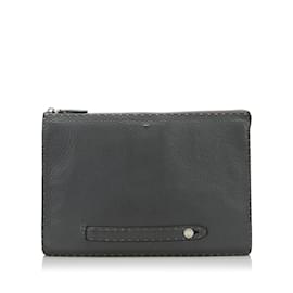 Fendi-Selleria Leather Clutch Bag-Black
