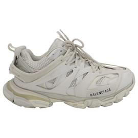 Balenciaga-Balenciaga Track Sneakers in White Polyurethane-White