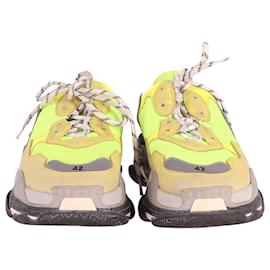 Balenciaga-Balenciaga Neon Triple S Sneakers in Yellow Grey Leather and Mesh -Yellow