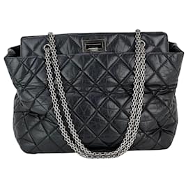 Chanel-Neuauflage einer Chanel-Einkaufstasche aus gealtertem Kalbsleder-Schwarz