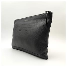 Balenciaga-Maxi pochette unisexe Balenciaga en cuir noir-Noir