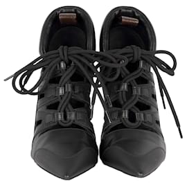 Louis Vuitton-Louis Vuitton Streamline Lace-up Pumps-Black