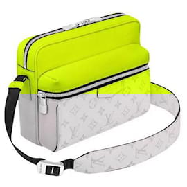 Louis Vuitton-LV Outdoor messenger yellow neon-Yellow