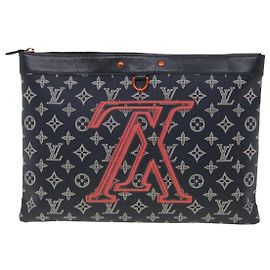 LOUIS VUITTON Monogram Ink Pochette Apollo Clutch Bag Navy M62905 LV Auth 39644a Navy blue