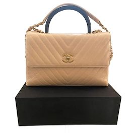 CHANEL Bolsas de mão Couro Bege