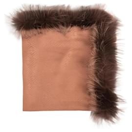 FENDI Sciarpe Sete Rosa