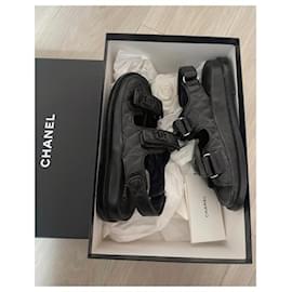 Chanel-Papá sandalias Chanel negras 37-Negro