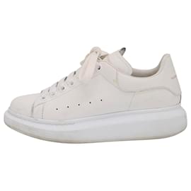Alexander Mcqueen-Alexander McQueen Women's Oversized Low-Top Sneakers in  All White Calf Leather-White