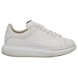 Alexander Mcqueen-Alexander Mcqueen Men's Oversized Sneakers in All White Calf Leather-White
