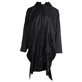 Impermeabile da viaggio Issey Miyake in nylon nero Nero