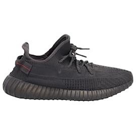 Yeezy-Yeezy x Adidas Boost 350 V2 Reflective Sneakers in Black Cotton Knit-Black