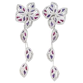 Cartier-Boucles d'oreilles Cartier, "Caresse d'Orchidées", or blanc, rubis, améthystes et diamants.-Autre