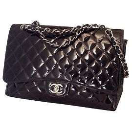 Bolso Chanel Jumbo de charol negro Negro