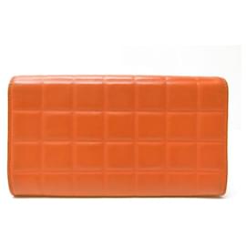 Chanel-CHANEL CHOCOLATE BAR WALLET IN ORANGE QUILTED LEATHER COIN WALLET-Orange