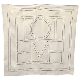 Sciarpa Totême Monogram Ricamata in Seta Beige Beige
