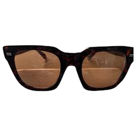 Gucci-Sunglasses-Dark brown
