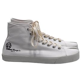 Maison Martin Margiela Maison Margiela Tabi Vandal High Sneakers in White Canvas White