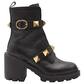 Valentino Garavani-Gucci Roman Stud 85 Ankle Boots in Black Leather-Black