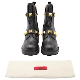 Valentino Garavani-Gucci Roman Stud 85 Ankle Boots in Black Leather-Black