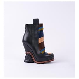 Fendi-Bottes FENDI T.UE 37 cuir de vachette-Bleu Marine