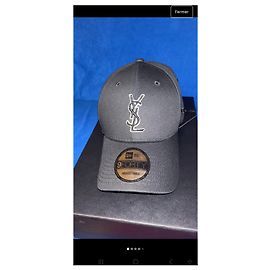 Gorra Yves Saint Laurent x New Era Negra Negro