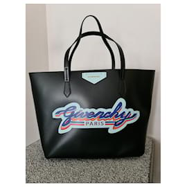Givenchy-Givenchy black leather shopping - Black - Top handles-Black