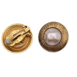 Chanel-Vintage Gold Metal and Pearl Cabochon Round Clip On Earrings-Golden