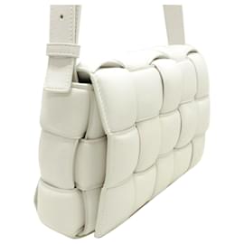 Bottega Veneta-Cassette Rembourrée Blanche Bottega Veneta-Blanc