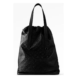 Louis Vuitton-Borsa portacasco LV Monogram in pelle nera-Nero