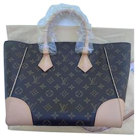 Louis Vuitton Monogram Phenix MM