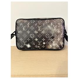 Louis Vuitton-Alpha Messenger-Noir,Gris anthracite