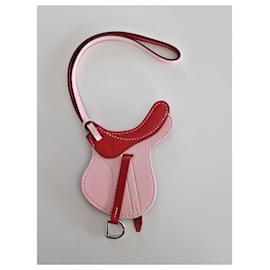 Hermès-Accessoire de sac Paddock Selle-Rose