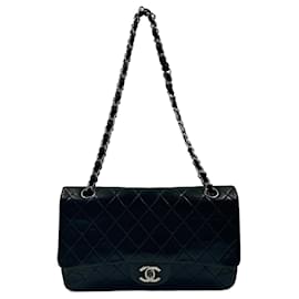 Chanel-Black Leather Chanel Medium Flap Bag-Black