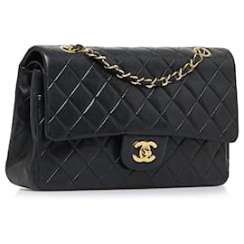 Chanel-Chanel Black Classic Medium Lambskin lined Flap Bag-Black
