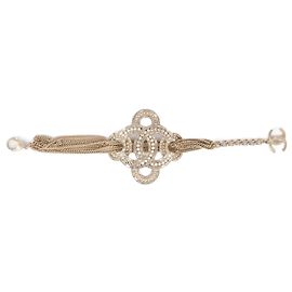 Pulseiras de metal CHANEL Dourado