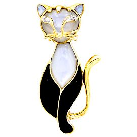 inconnue Broche “Chat”, or jaune, nacre, onyx, diamants. Autre