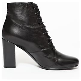 Saint Laurent-Saint Laurent "Babies 90" black leather ankle boots-Black