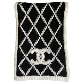 Chanel sciarpe Nero