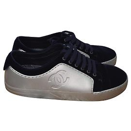 Chanel blue/gray leather/Velvet Lace Up Sneaker CC Logo Blue Grey