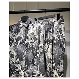 Stella Mc Cartney-Stella McCartney Gray White Silk Suit Size IT 40 US 4-6 UK 8-White,Multiple colors,Grey