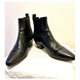Saint Laurent-Saint Laurent Chelsea ankle boots in black-Black