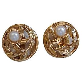 Brincos Nina Ricci em metal dourado e pérolas Dourado