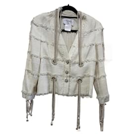Chanel-Blazer in tweed CC impreziosito da perle-Crudo