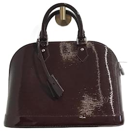 Louis Vuitton-LOUIS VUITTON  Handbags T.  Patent leather-Dark red