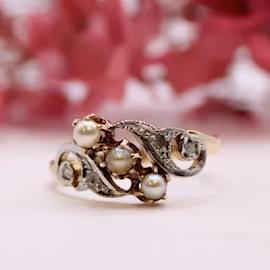 Autre Marque-Belle Epoque-Trilogie-Ring aus feinen Perlen und Diamanten, eingefasst in Gelb- und Weißgold 18 Karat-Gold hardware