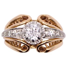 Autre Marque-Art Deco Diamond Solitaire Ring 0.60 carats set in platinum and yellow gold 18 carats-Gold hardware