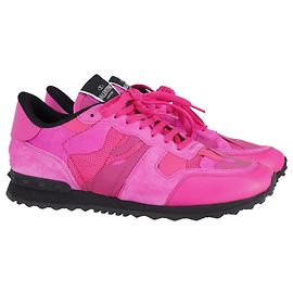 Valentino Garavani Rockrunner Low-Top sneakers in Pink Camo Leather Pink