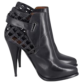 Givenchy-Givenchy Woven Ankle Boots in Black Leather-Black