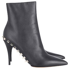 Valentino Garavani Rockstud Ankle Booties in Black Leather Black
