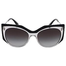 Valentino Garavani-Valentino Garavani VA4033 Cat Eye Sunglasses in Black and White Acetate-Black
